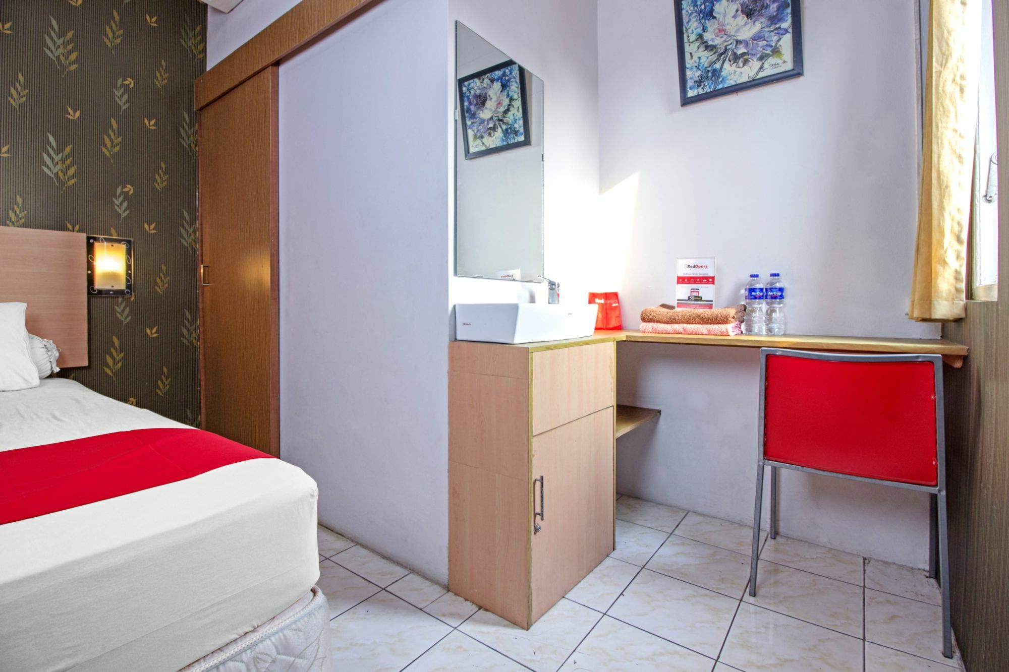 Reddoorz Syariah Near Btc Fashion Mall Bandung Buitenkant foto