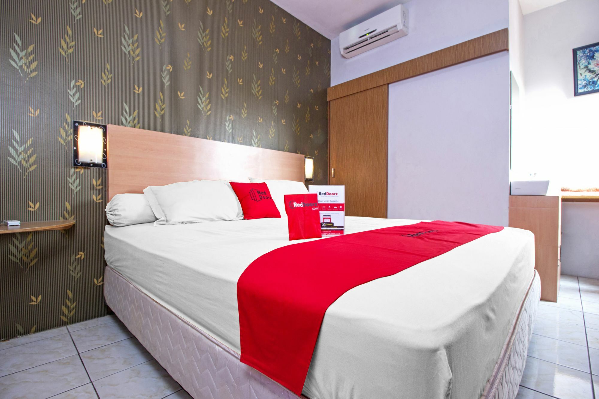 Reddoorz Syariah Near Btc Fashion Mall Bandung Buitenkant foto