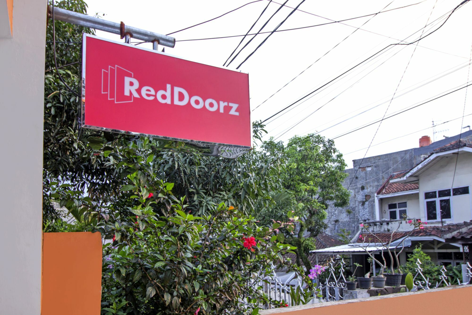 Reddoorz Syariah Near Btc Fashion Mall Bandung Buitenkant foto