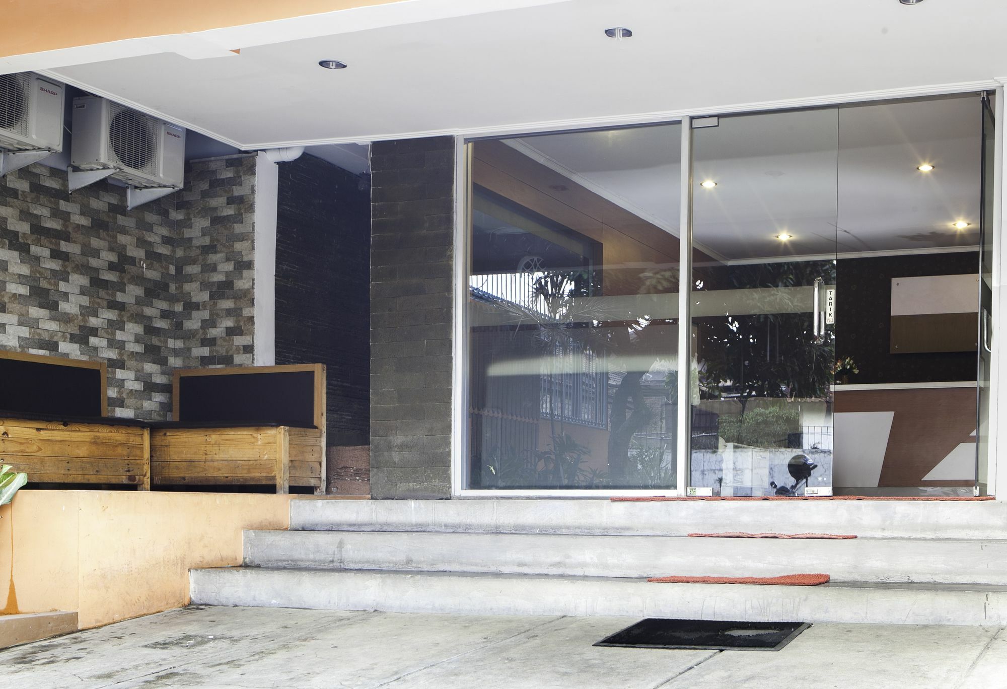 Reddoorz Syariah Near Btc Fashion Mall Bandung Buitenkant foto