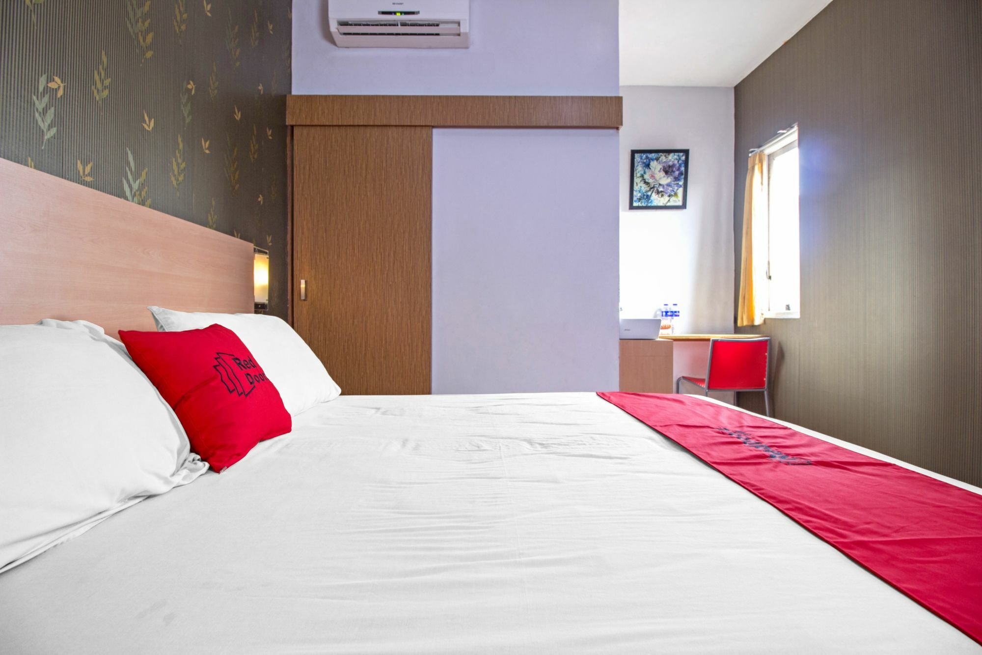 Reddoorz Syariah Near Btc Fashion Mall Bandung Buitenkant foto