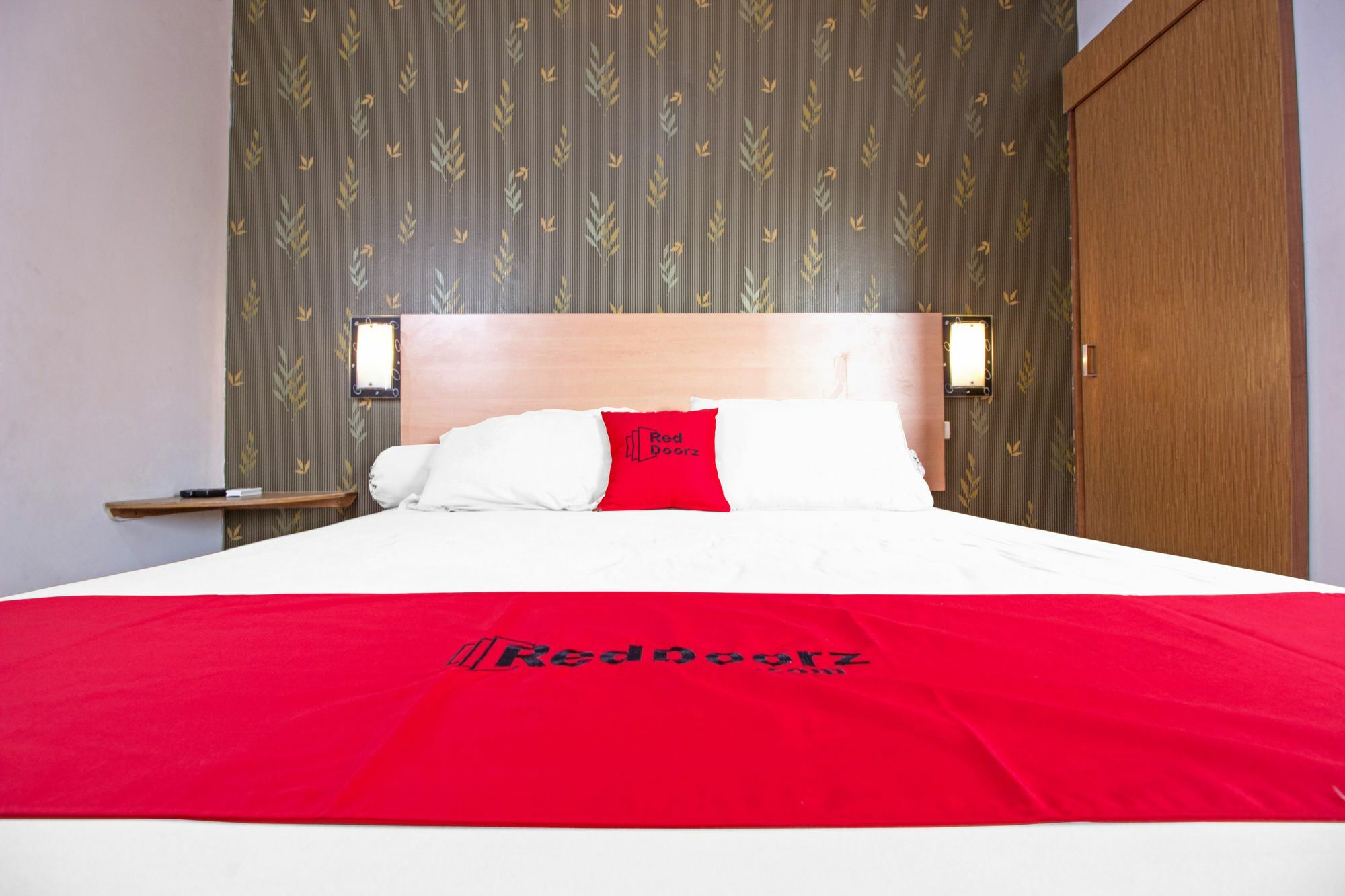Reddoorz Syariah Near Btc Fashion Mall Bandung Buitenkant foto